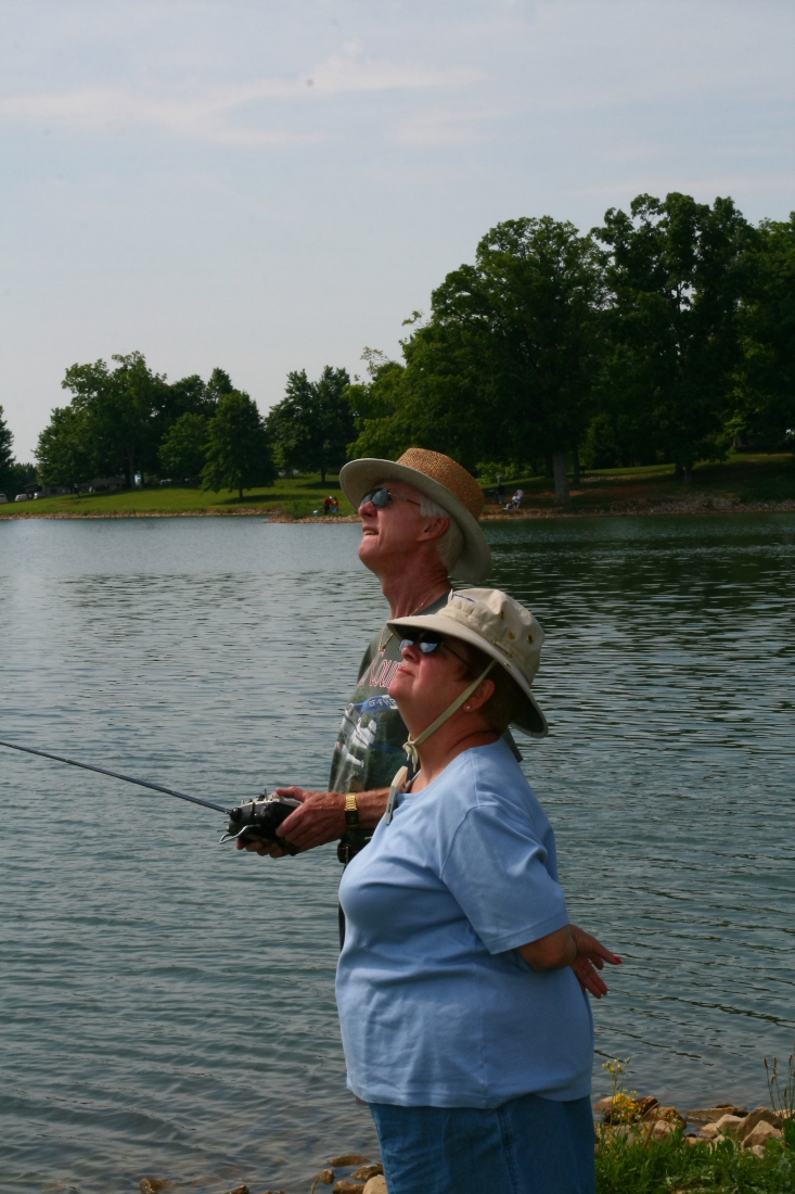 float-fly-20090016