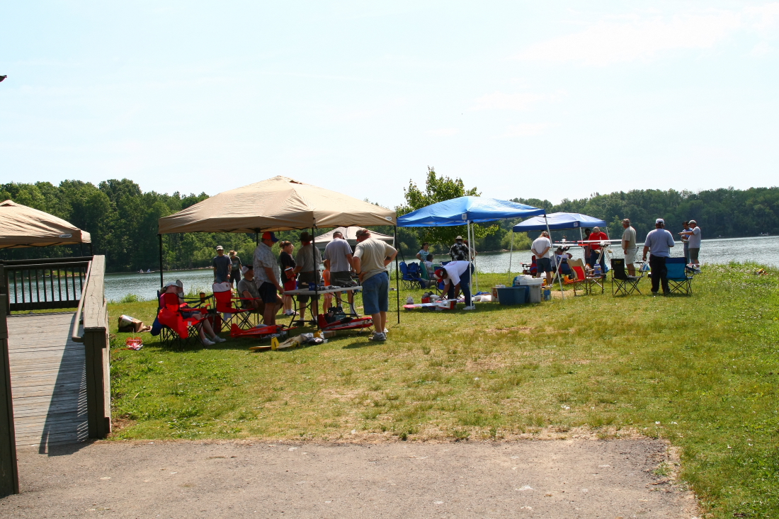 float-fly-20090047