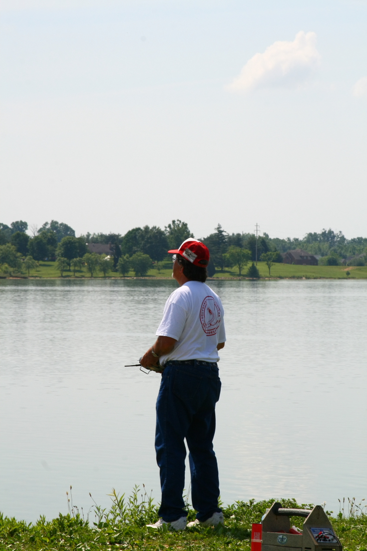 float-fly-20090064