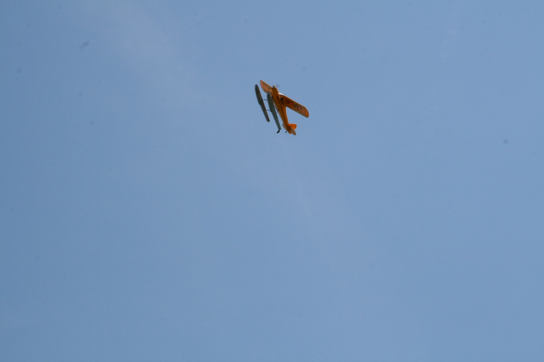 float-fly-20090111