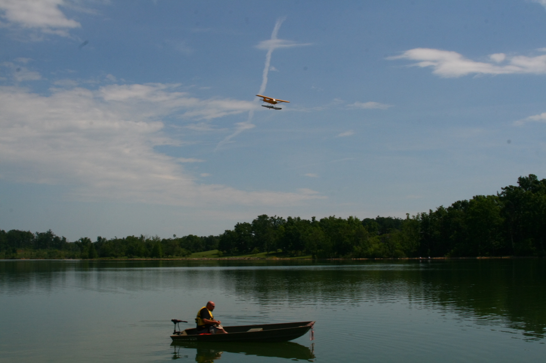 float-fly-20090115