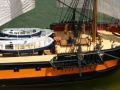 float-fly-20090142