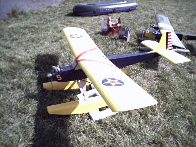 floatfly015