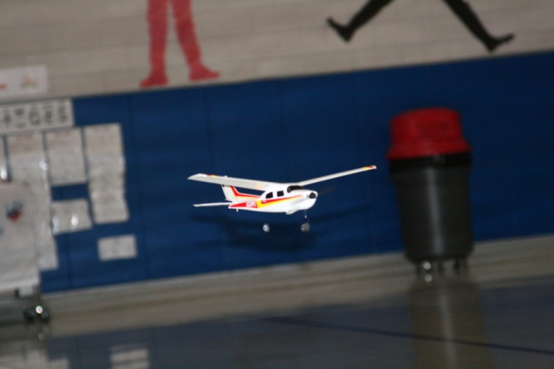 hcrcmgymflying0014